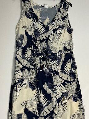 Palmwave Hawaiian blue and white floral print size M